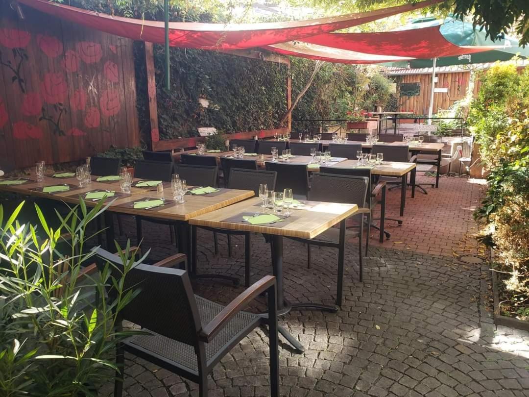 Hotel Restaurant Aux Deux Roses Neuf-Brisach Eksteriør bilde