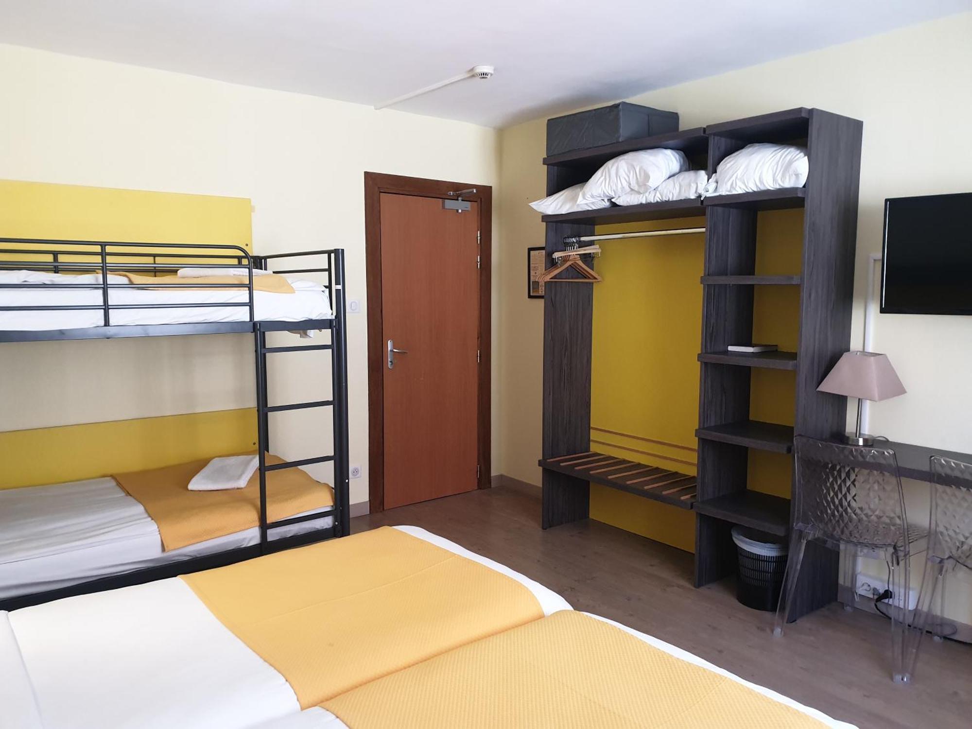 Hotel Restaurant Aux Deux Roses Neuf-Brisach Eksteriør bilde