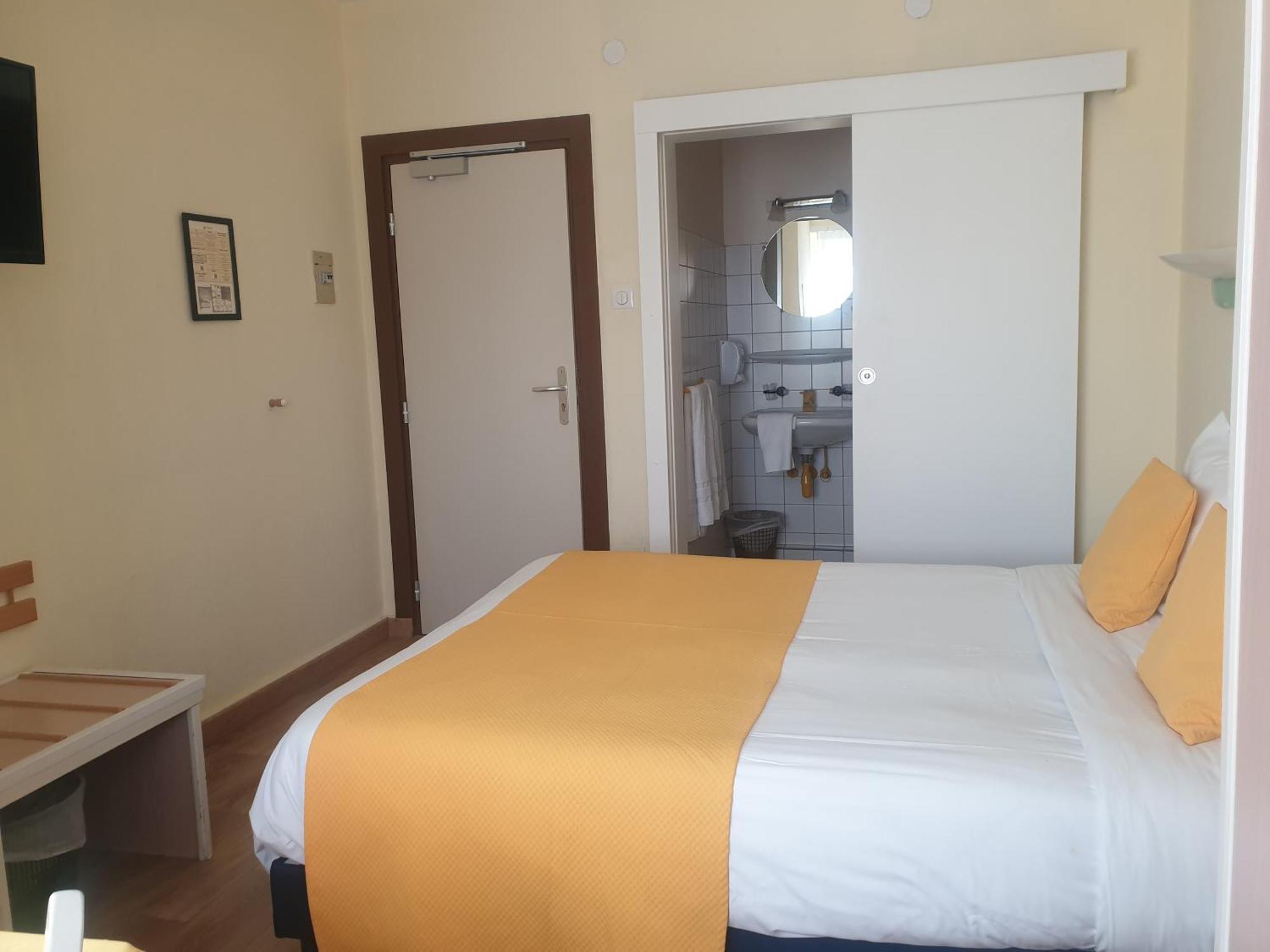 Hotel Restaurant Aux Deux Roses Neuf-Brisach Eksteriør bilde
