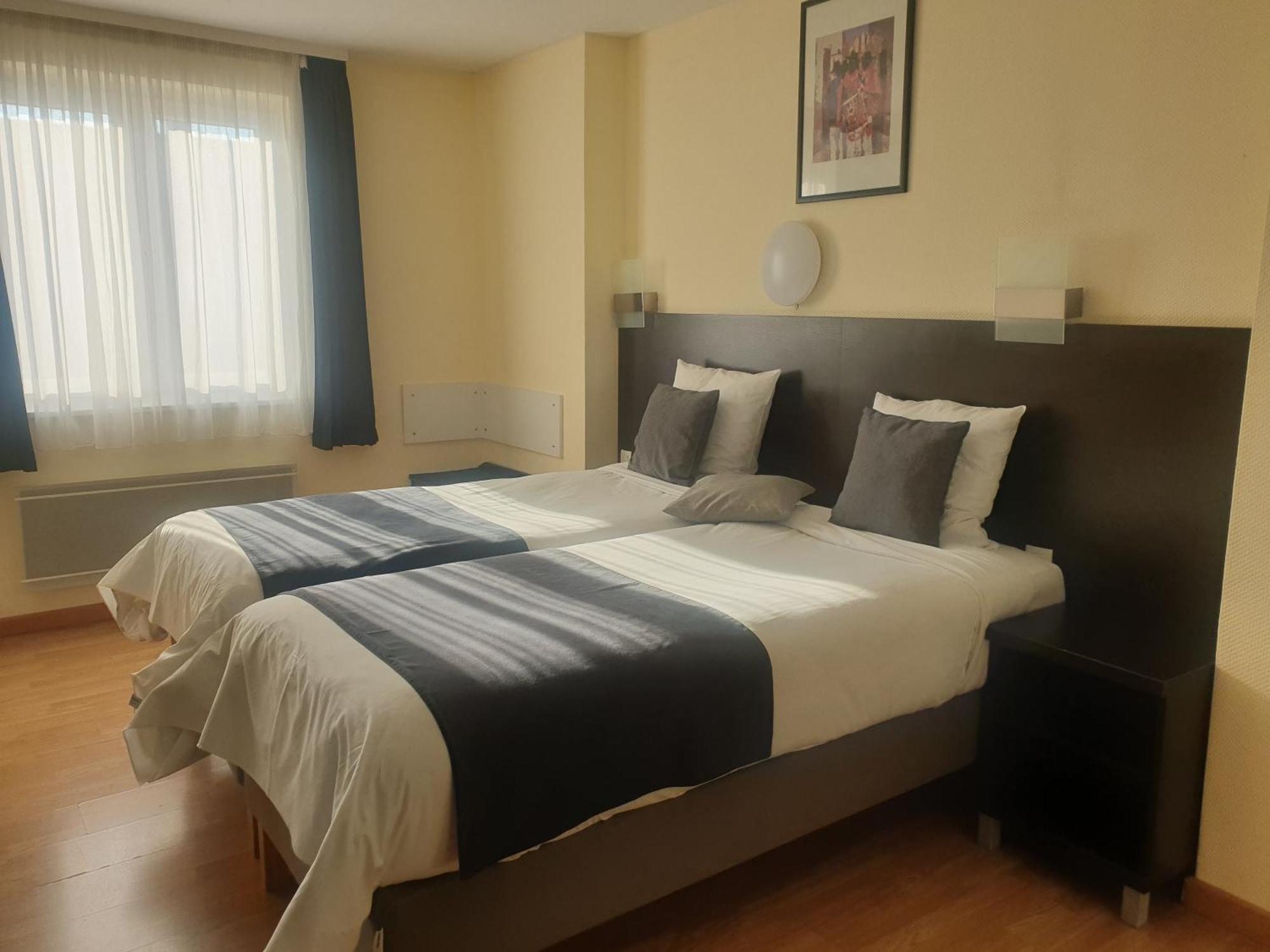 Hotel Restaurant Aux Deux Roses Neuf-Brisach Eksteriør bilde