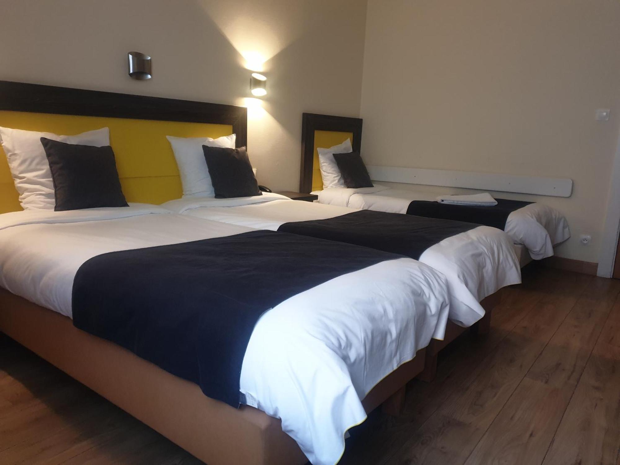 Hotel Restaurant Aux Deux Roses Neuf-Brisach Eksteriør bilde